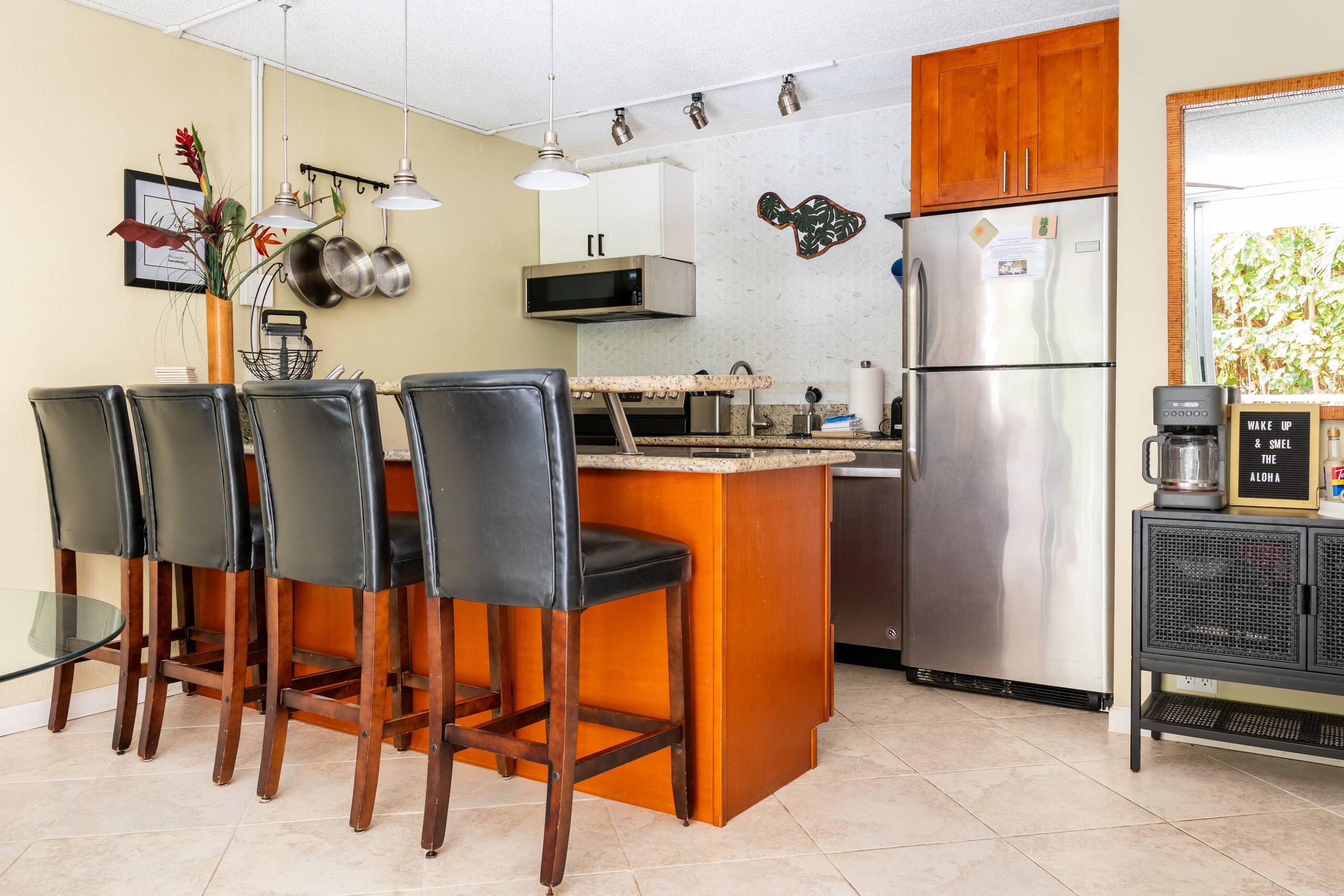 Condo in Kihei · ★4.83 · 1 bedroom · 2 beds · 1 bath - Image 9