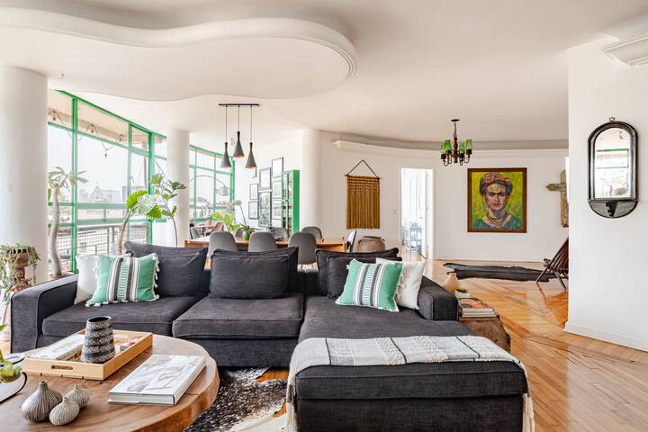 HEART OF POLANCO BRIGHT, SPACIOUS & AMAZING VIEWS gallery image 4