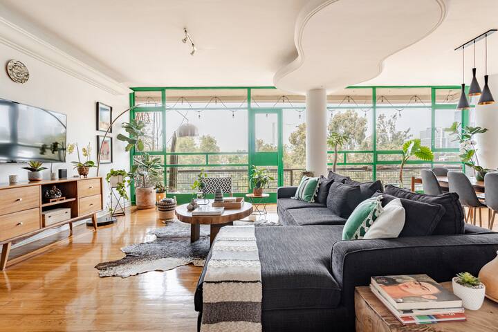 HEART OF POLANCO BRIGHT, SPACIOUS & AMAZING VIEWS gallery image 3