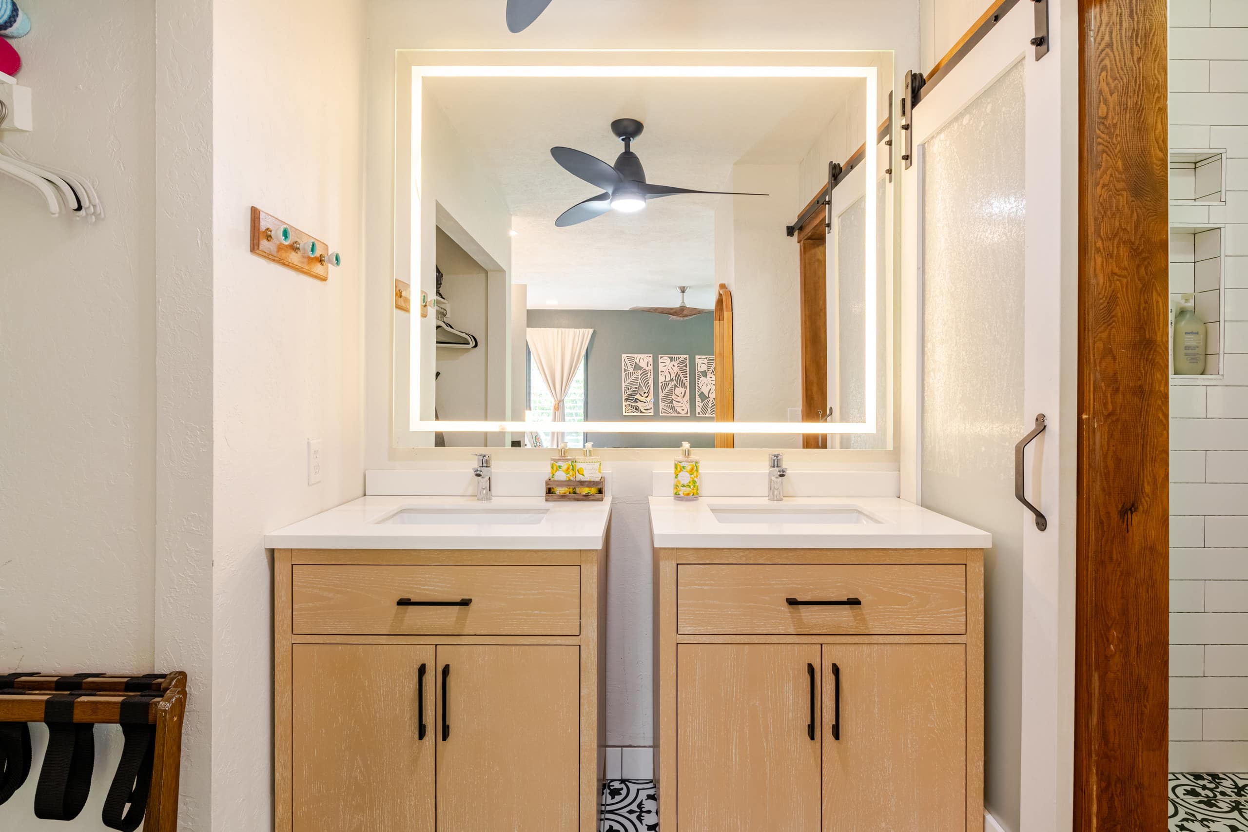 Home in Kailua-Kona · ★4.91 · 3 bedrooms · 5 beds · 3 private baths - Image 31