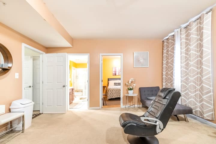 Basement Super Clean, Spacious, W/private Bath,bed - Woodbridge, VA