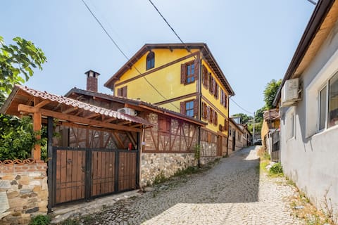 150 Years of Turkish House with Large Garden (sleeps 8)