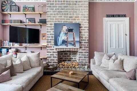 Spacious Townhouse West End 4 Bedrooms Sleeps 6