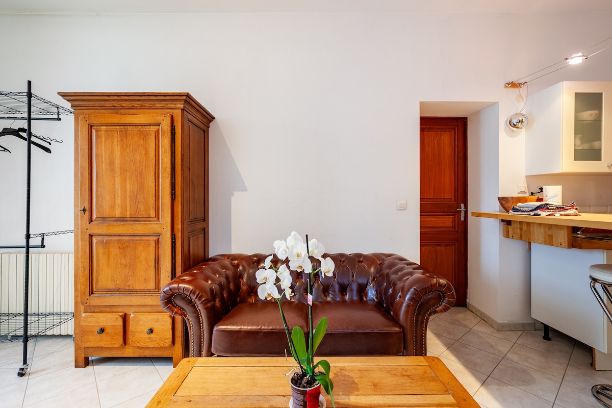 Top Airbnb: Beautiful furnished apartment T2 of 38 M2 à Val D'oise