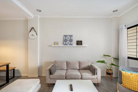 2 bedroom airbnb in Angeles city near Clark.
