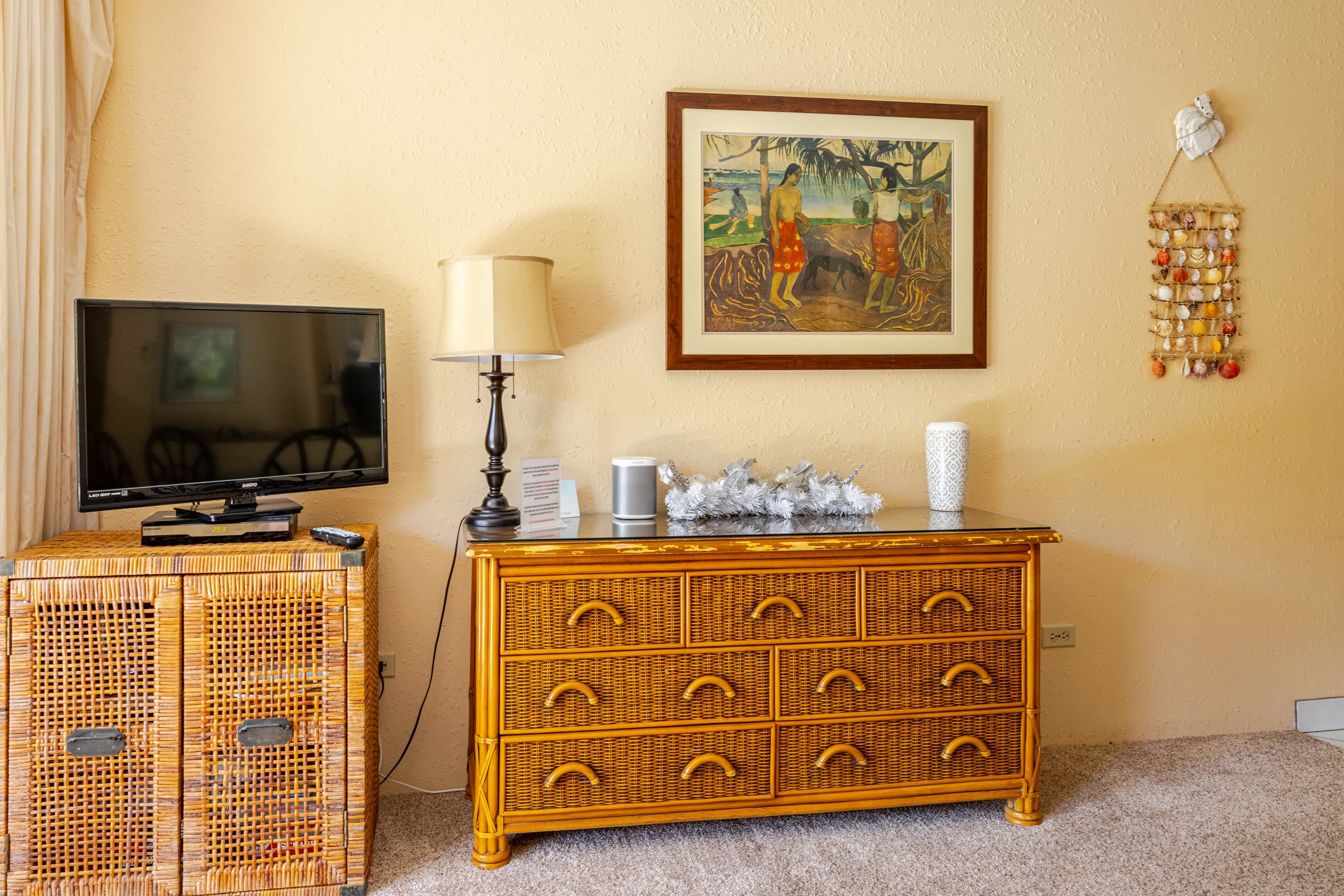 Condo in Lahaina · ★4.38 · 1 bedroom · 2 beds · 1 bath - Image 18