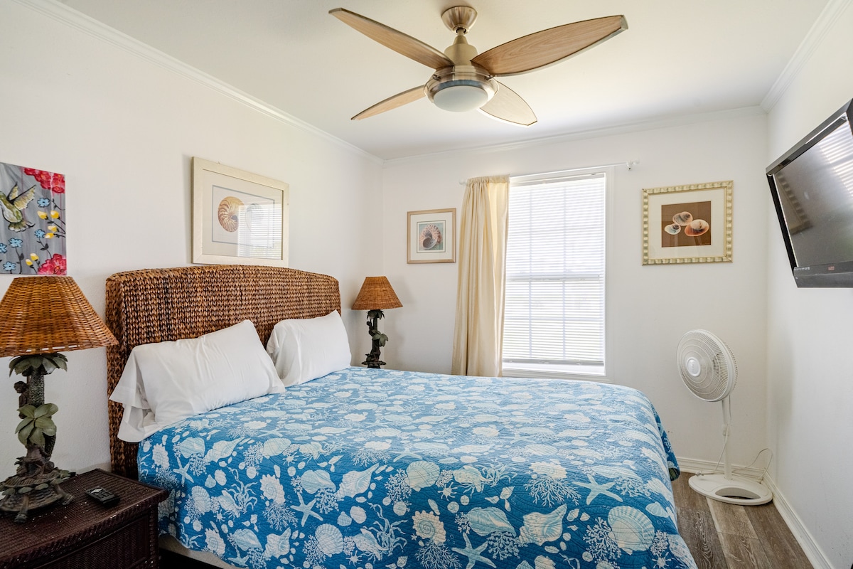 Собата за мајмуни!  Ќе видите зошто кога ќе ги вклучите светилките!  