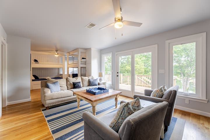 3000 Sq Ft Lake House With Views From Every Window - Lake Wateree, SC