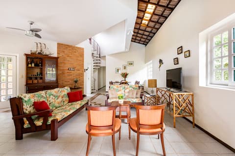 Successful Airbnb property: Juréia - 150 meters from the Beach - Comfortable House with Pool in São Sebastião