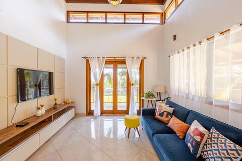 Chácara with swimming pool, barbecue and countryside.