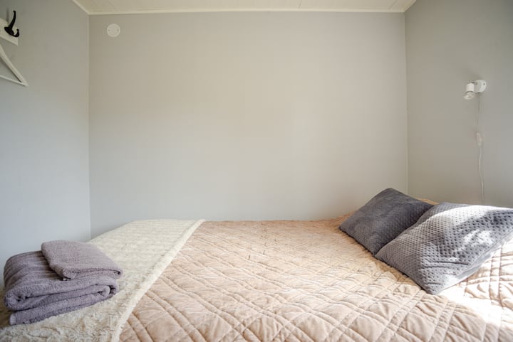 Bedroom with 140x200 bed