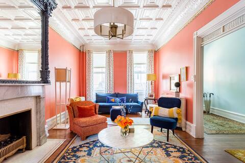 Large Historic City House 4/5 bedrooms, 3.5 baths!