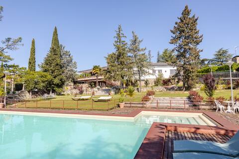 VISTAMADRID VILLA  ACCOMMODATION COMPLETE LA NAVATA