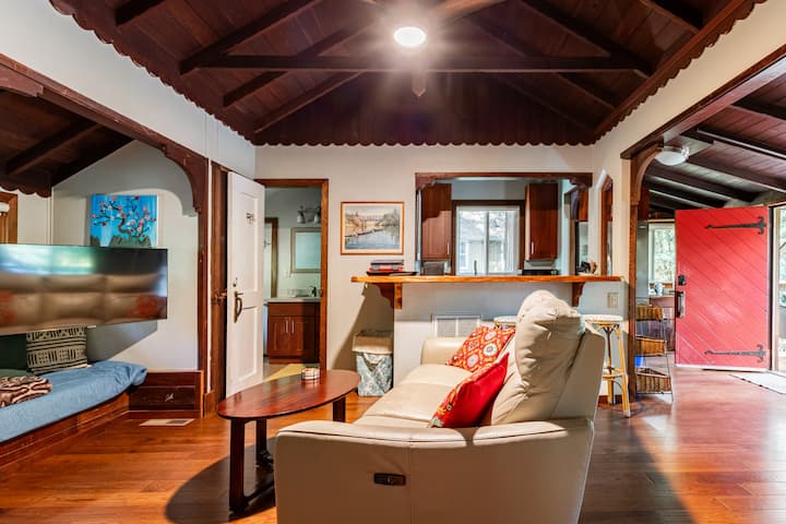 Guerneville-2br/1.5ba-spa-wineries - Cazadero, CA