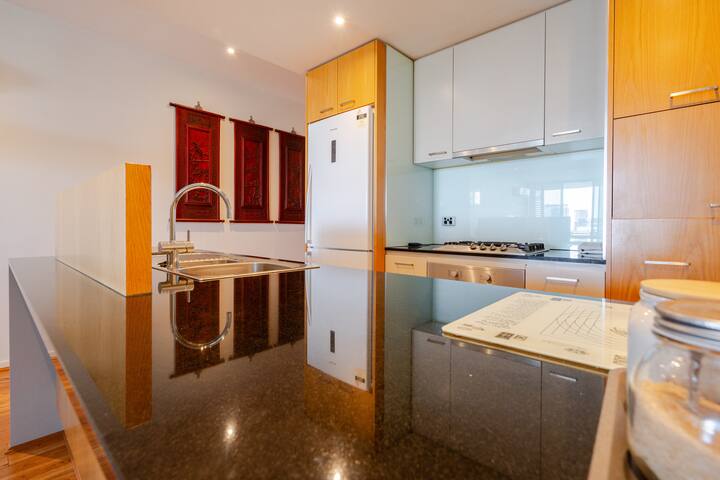 Panoramic View, 3BR, 2BTH, Free Wifi, 2 Car Space gallery image 5