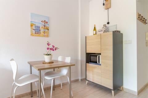 Airbnb con mejor rendimiento: Current studio in Almeria's naturist paradise en Vera