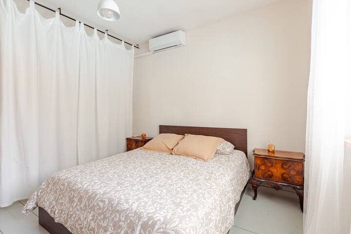 “Villa di Lusso con Piscina a Roma” gallery image 3