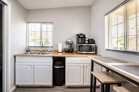 Charming Country Farm Casita