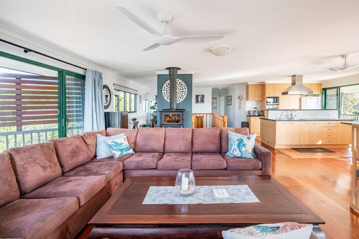 Teewah Tranquility Beach House _ Noosa North Shore gallery image 5