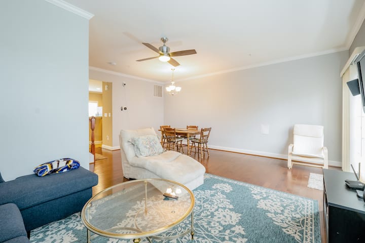 Private Room/private Bath - Walk To Med Schools - Maryland
