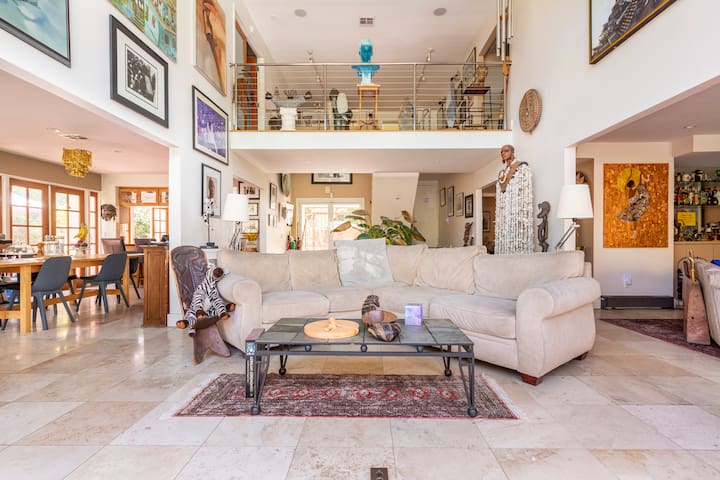 A Private Art Gallery and spa gallery image 4