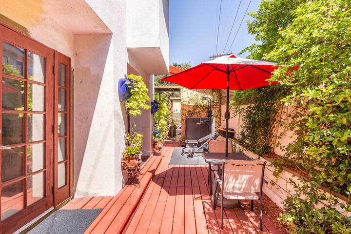 A Private Art Gallery and spa gallery image 5