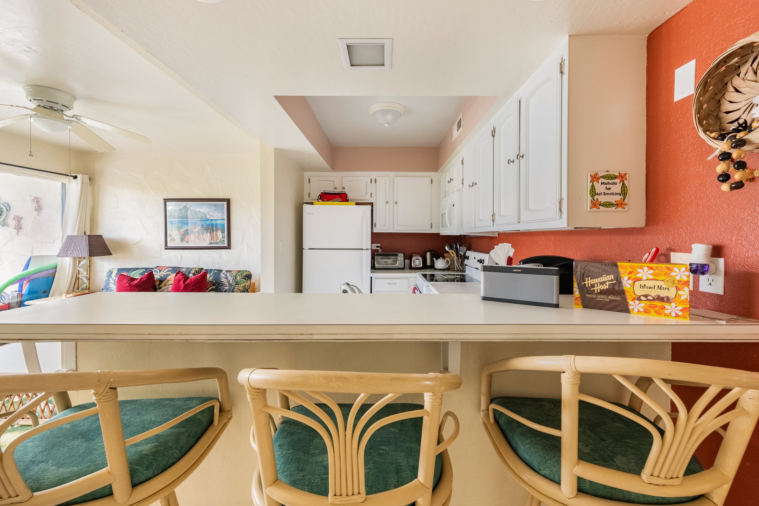 Condo in Kailua-Kona · ★4.98 · 1 bedroom · 2 beds · 1 private bath - Image 10
