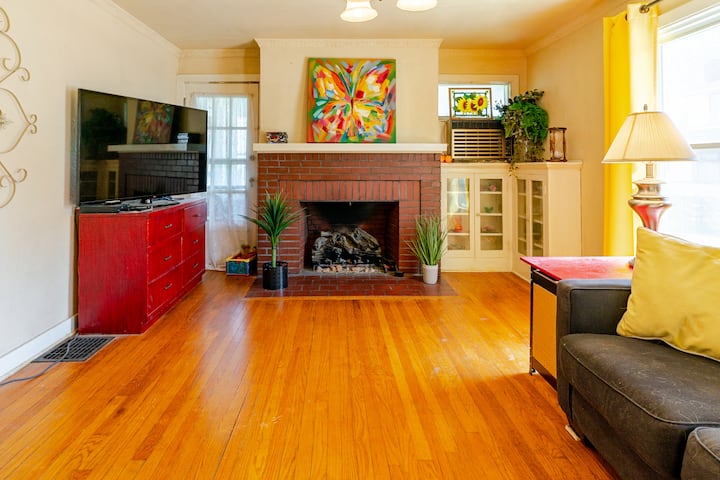 Stay In A 1930 Home - Dayton, OH