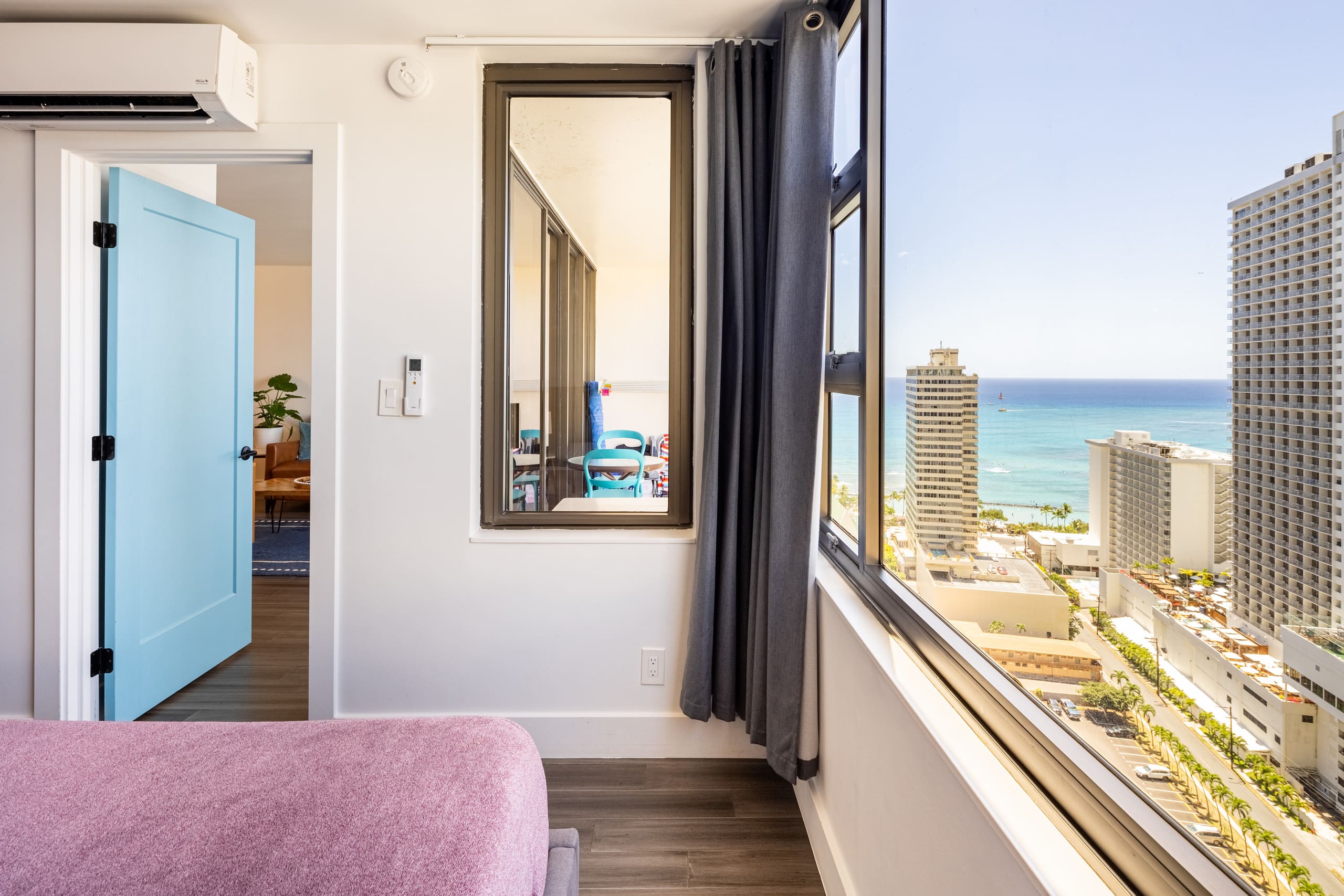Condo in Honolulu · ★4.94 · 1 bedroom · 2 beds · 1 private bath - Image 19