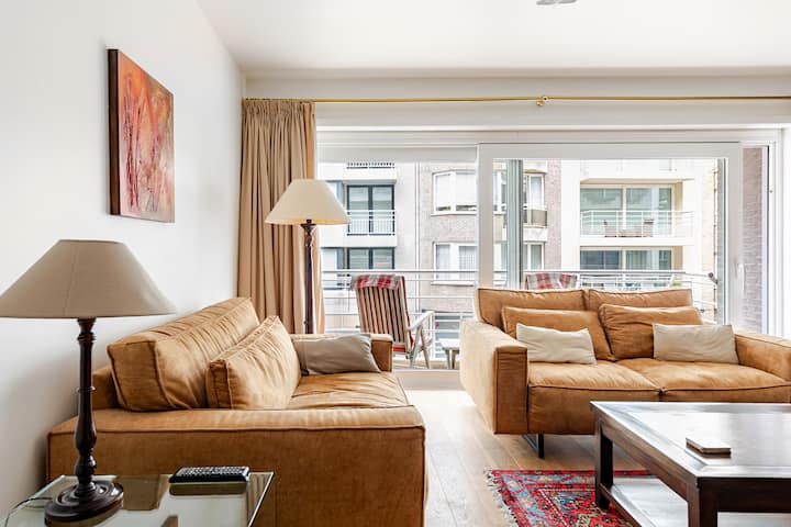 Stijlvol 2 Slpk Appartement Op Toplocatie - Knokke-Heist
