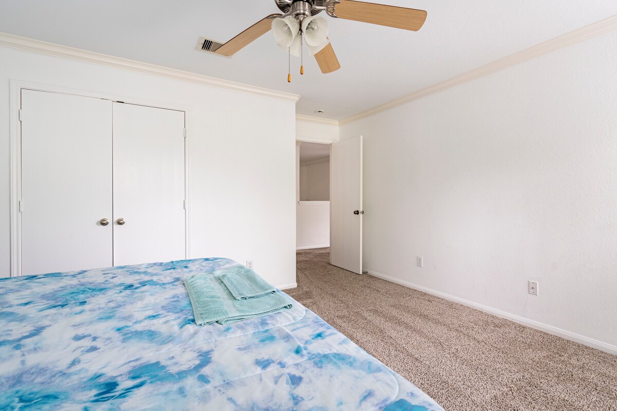 4 - та спалня на горния етаж. 