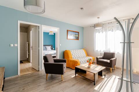 Refurbished and very quiet independent accommodation