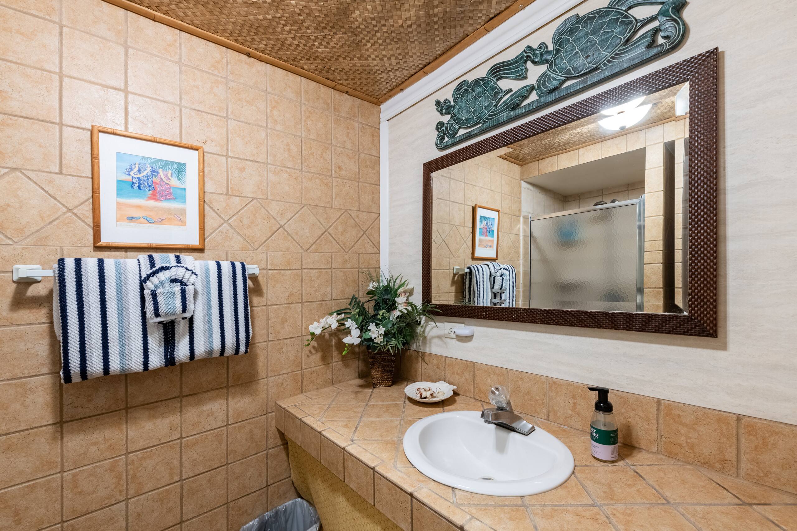 Condo in Kailua-Kona · ★4.83 · 1 bedroom · 3 beds · 2 shared baths - Image 42