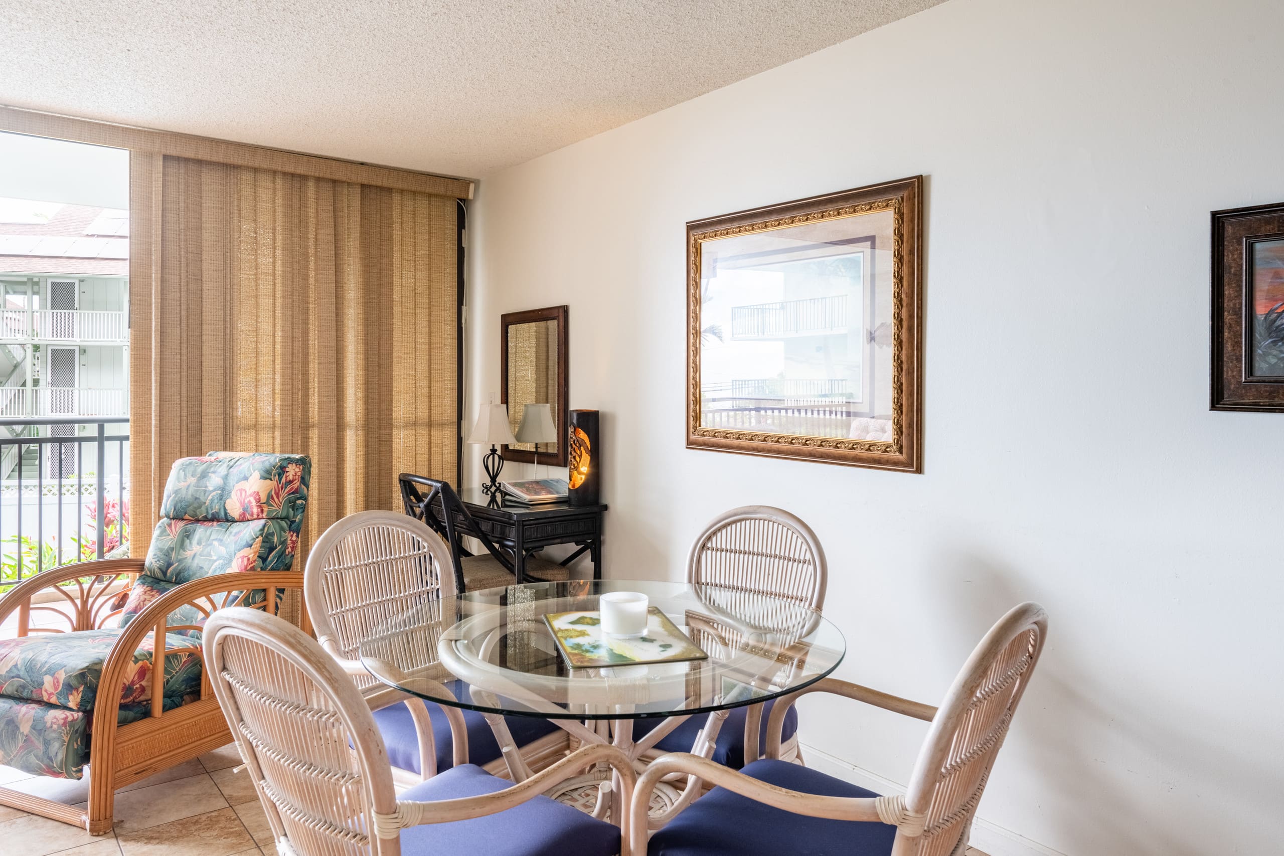 Condo in Kailua-Kona · ★4.83 · 1 bedroom · 3 beds · 2 shared baths - Image 14