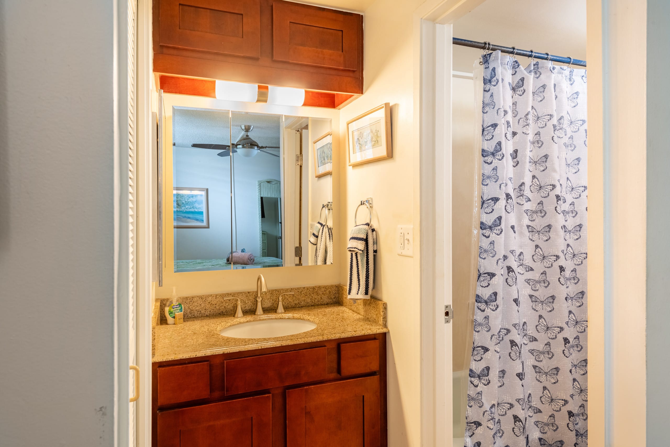 Condo in Kailua-Kona · ★4.83 · 1 bedroom · 3 beds · 2 shared baths - Image 26