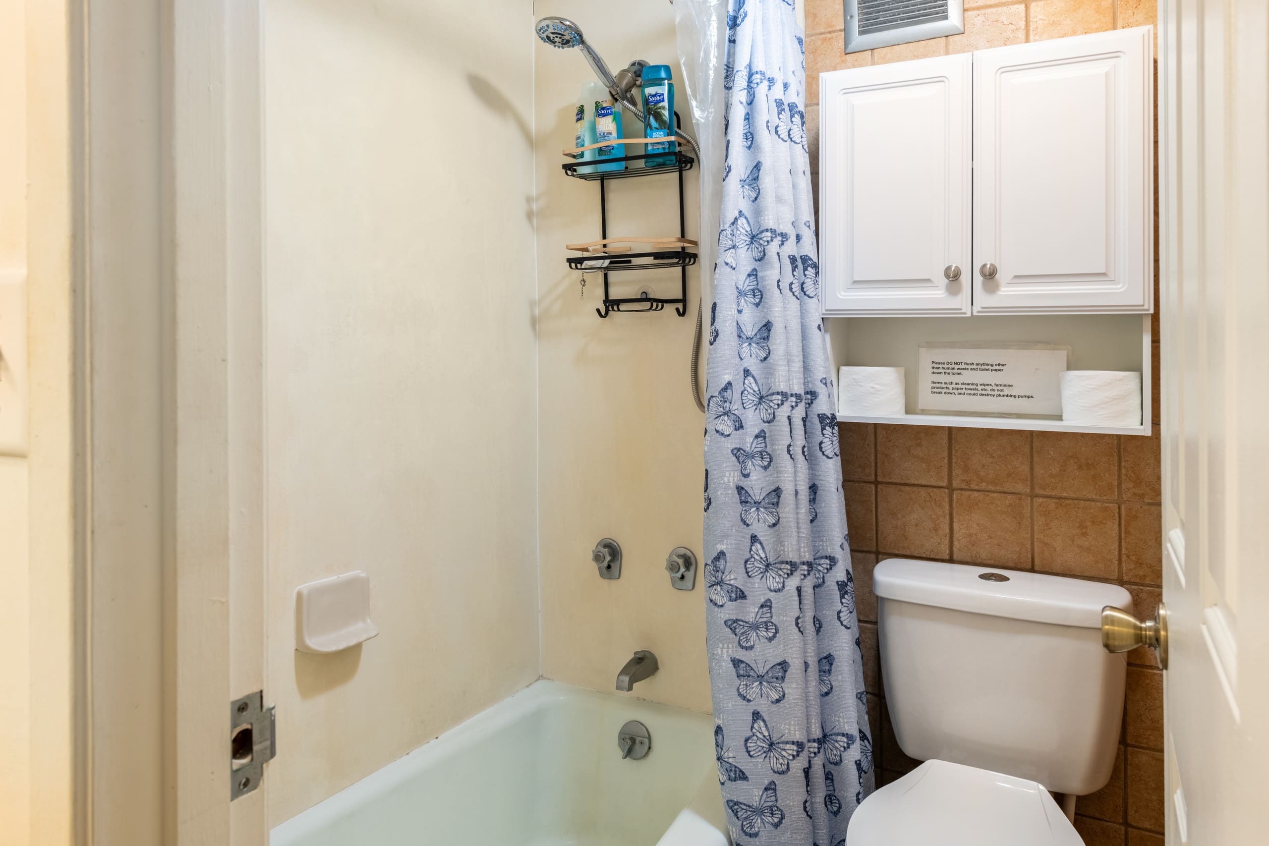 Condo in Kailua-Kona · ★4.83 · 1 bedroom · 3 beds · 2 shared baths - Image 20