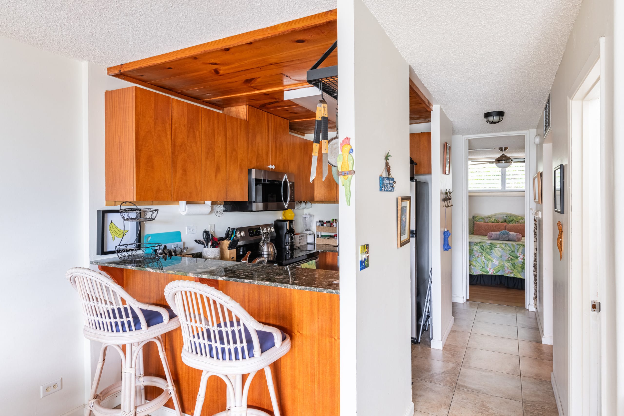 Condo in Kailua-Kona · ★4.83 · 1 bedroom · 3 beds · 2 shared baths - Image 9