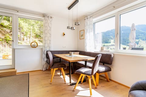 Successful Airbnb property: Penthouse SILVA mit Panorama Sauna & SA-LE Card in Leogang