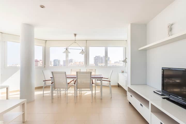 Chamartin San Juan Beach:golf, Beach & Home Office - Alicante