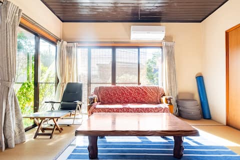 Entire old house · Close to Lake Toshina and Lake Suwa by car, golf course, convenience store, laundry 1 min walk