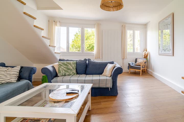 Spacieux Duplex, Centre Ville, Gare & Plages - Granville