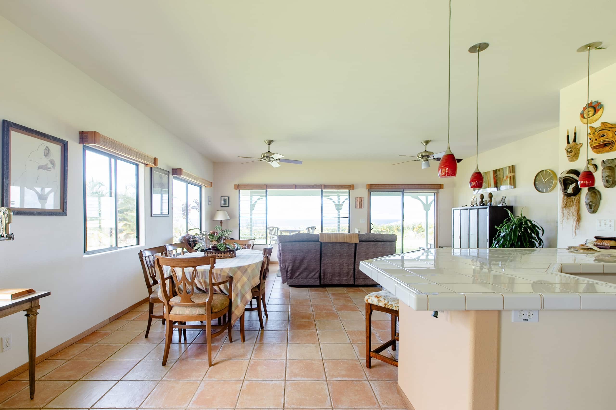 Home in Pepeekeo · ★4.94 · 2 bedrooms · 2 beds · 2 baths - Photo 4