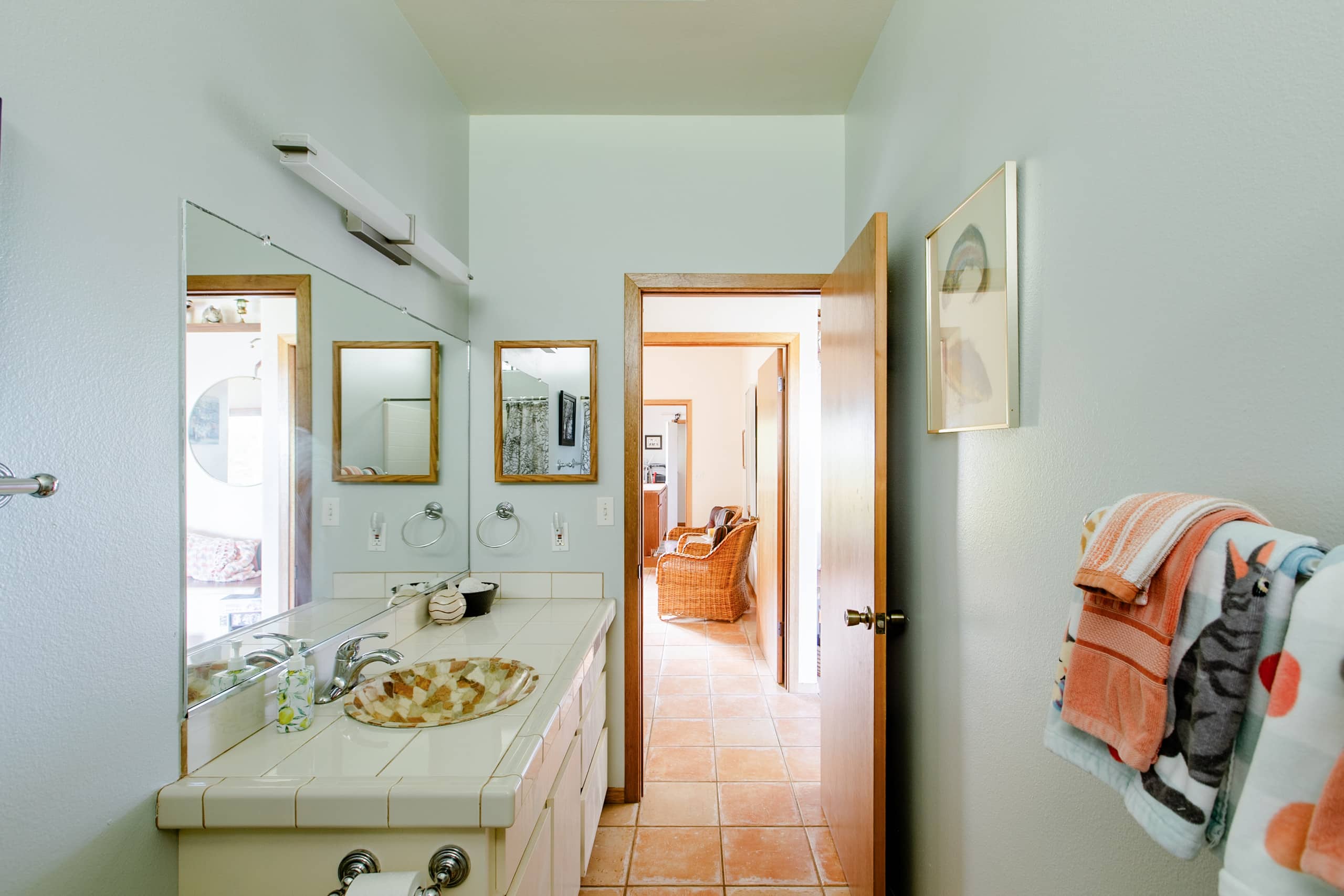Home in Pepeekeo · ★4.94 · 2 bedrooms · 2 beds · 2 baths - Photo 15