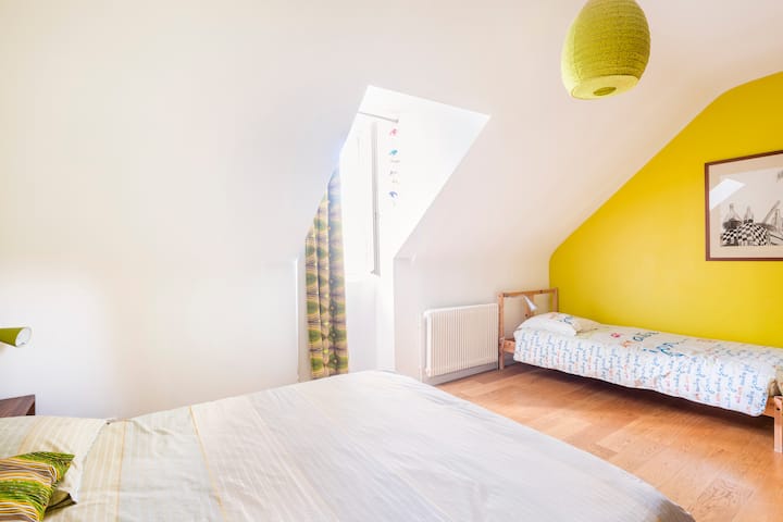 غرفة النوم 2