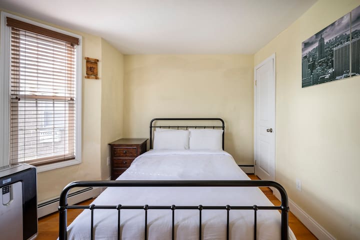 Conveniently located BK House With Lots Of Charm!!