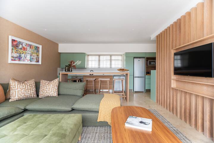 Waterkant Views – Stylish House with Jacuzzi and Roof Deck gallery image 3