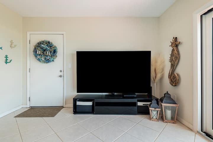 Oceanfront Cocoa Beach - Right On The Beach! - Cocoa Beach, FL