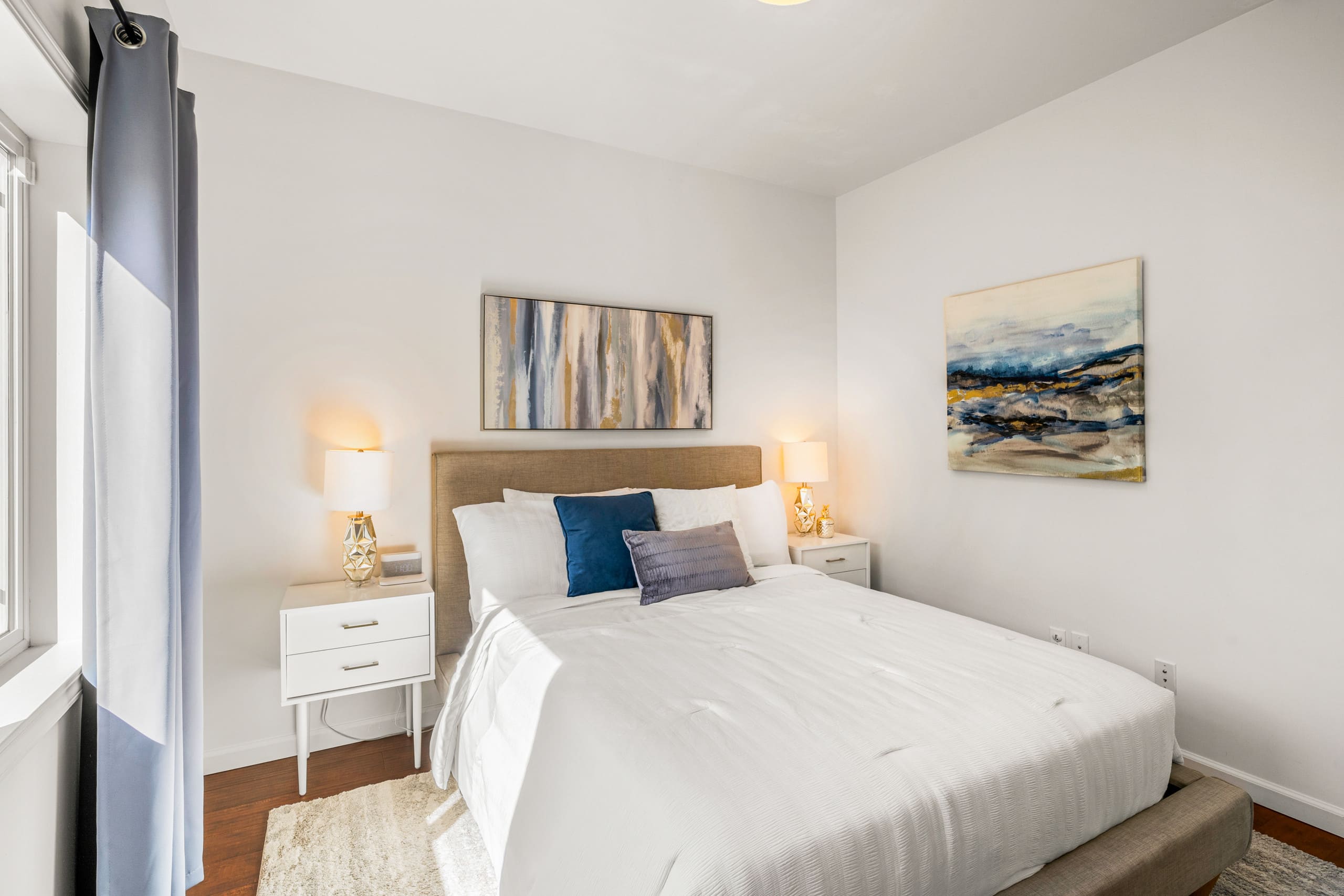 Cheerful and Cozy 2+ Bed Apartment with Patio - Image 10