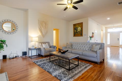 Charming 4B2.5B House Hidden Gem in Plano!