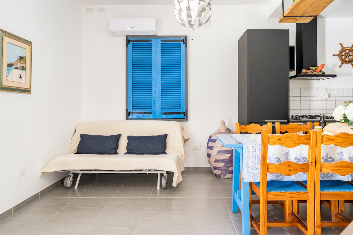 Successful Airbnb property: Few steps from house to the Mediterranean sea in Bari Sardo